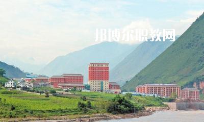 怒江州民族中等專業(yè)學(xué)校怎么樣、好不好