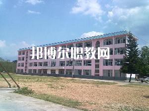 耿馬縣職教中心2021年報(bào)名條件、招生要求、招生對象