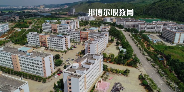 文山農(nóng)業(yè)學(xué)校2021年報名條件、招生要求、招生對象