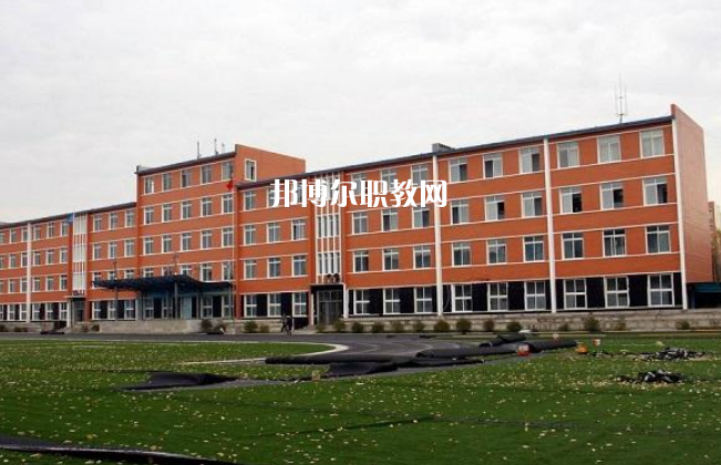 云南楚雄工業(yè)學(xué)校怎么樣、好不好