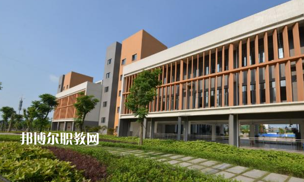 石家莊鹿泉職業(yè)教育中心網站網址