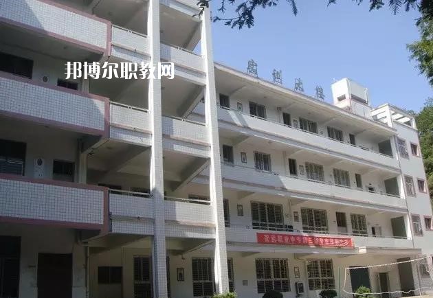 重慶五里店職業(yè)中學2022年報名條件、招生要求、招生對象 