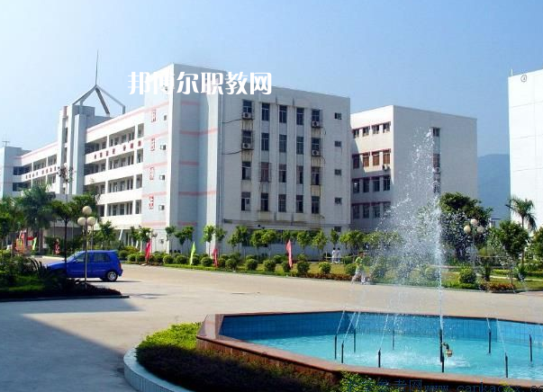 肇慶商貿中等職業(yè)學校地址在哪里