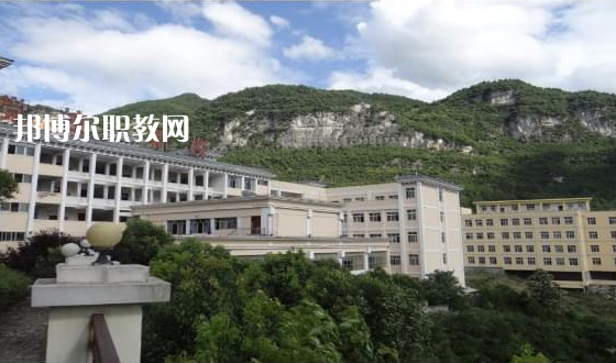 德慶縣中等職業(yè)學(xué)校2022年報名條件、招生要求、招生對象