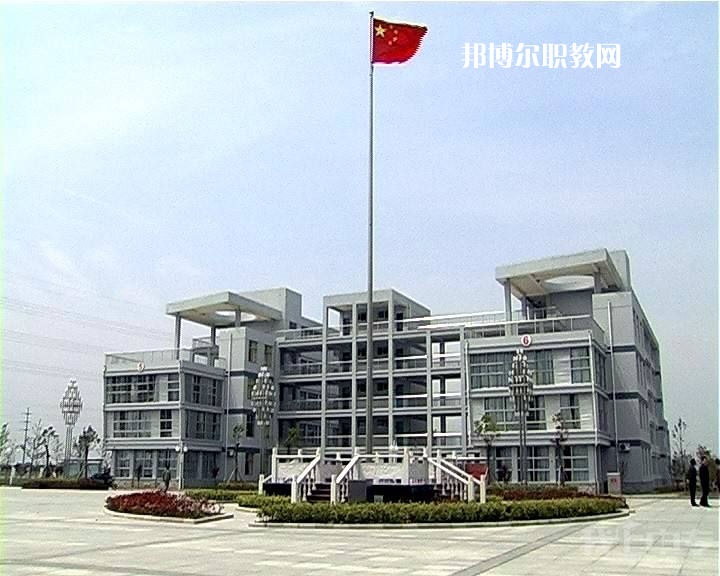 江蘇興化中等專業(yè)學(xué)校2022年報名條件、招生要求、招生對象