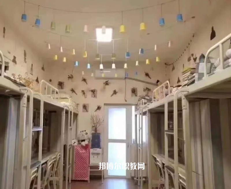 貴州應用技術(shù)技師學院2022年宿舍條件