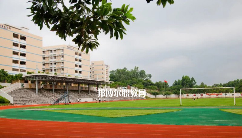重慶航運旅游學(xué)校2022年學(xué)費、收費多少