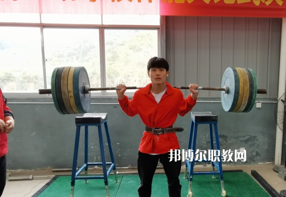 貴州體育運動學(xué)校2022年收費、學(xué)費多少