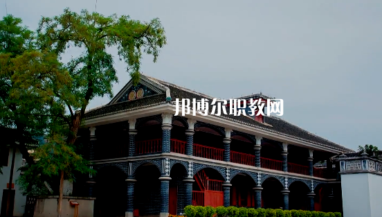 遵義職業(yè)技術(shù)學(xué)校2022年報名條件、招生要求、招生對象