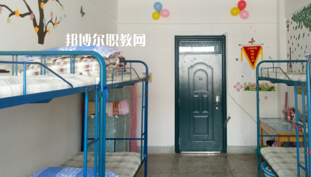 桐梓中等職業(yè)學校2022年宿舍條件