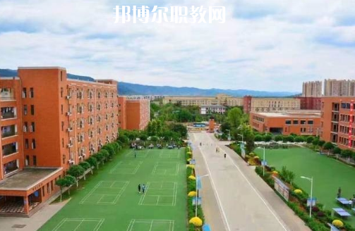 重慶松溉中等職業(yè)技術(shù)學(xué)校2022年報(bào)名條件、招生對象