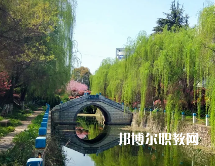 常州市工貿(mào)高級(jí)技工學(xué)校2022年報(bào)名條件、招生要求、招生對(duì)象