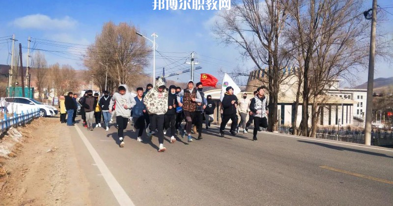 肅南縣職教中心2022年學(xué)費、收費多少