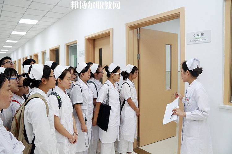 石家莊百富勤中等專業(yè)學(xué)校2022年報(bào)名條件、招生要求、招生對象