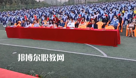 六盤水鐘山區(qū)職業(yè)技術(shù)學校2022年報名條件、招生要求、招生對象