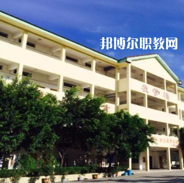 重慶西域技工學(xué)校2022年報名條件、招生要求、招生對象