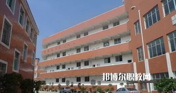 普安縣技工學(xué)校2022年報(bào)名條件、招生要求、招生對(duì)象