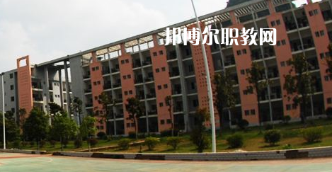 銅仁工業(yè)學(xué)校2022年學(xué)費、收費多少