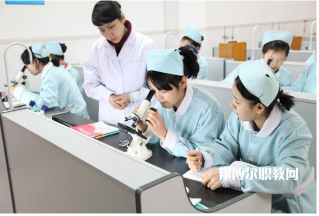 四川涼山衛(wèi)生學(xué)校2022年報(bào)名條件、招生要求、招生對(duì)象