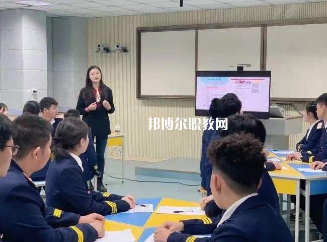 江蘇省大港中等專業(yè)學(xué)校2022年學(xué)費、收費多少