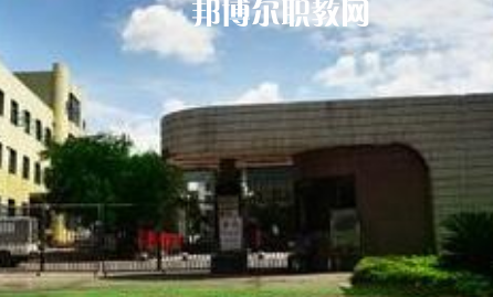 西昌第一職業(yè)技術(shù)中學(xué)2022年報(bào)名條件、招生要求、招生對象