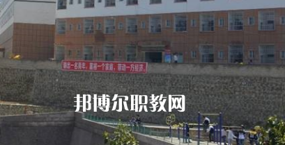 織金中等職業(yè)學(xué)校2022年報(bào)名條件、招生要求、招生對(duì)象