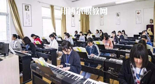渦陽縣科技學(xué)校2022年報名條件、招生要求、招生對象