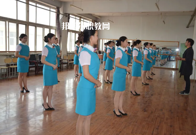 廊坊華航航空學(xué)校2022年報名條件、招生要求、招生對象