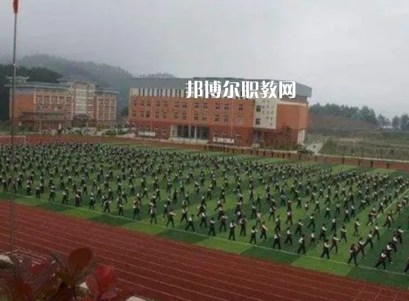 云南貿(mào)易經(jīng)濟學校2022年報名條件、招生要求。招生對象