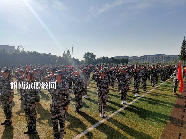六安市職業(yè)學(xué)校(中專部)2022年報(bào)名條件、招生要求、招生對(duì)象