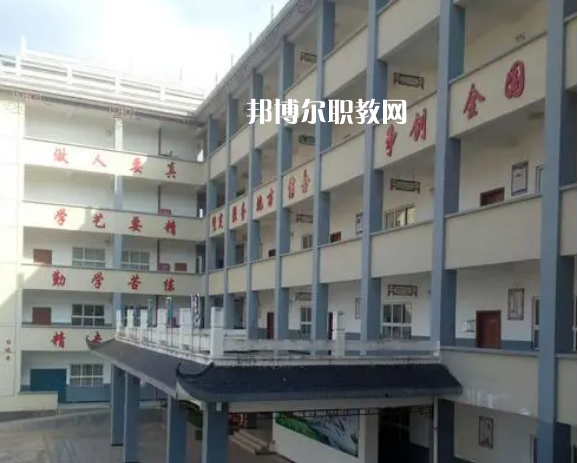 榕江縣中等職業(yè)學(xué)校2022年報名條件、招生要求、招生對象