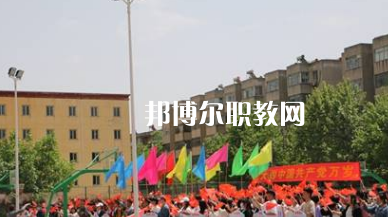 瑞麗國際珠寶翡翠學(xué)校2022年報(bào)名條件、招生要求、招生對(duì)象