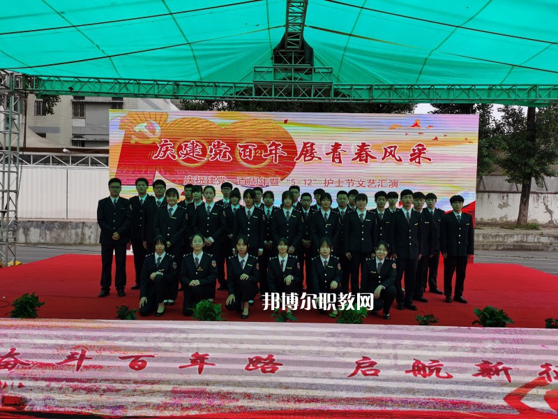 六安市裕安職業(yè)學(xué)校2022年招生辦聯(lián)系電話(huà)