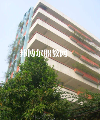 肇慶衛(wèi)生學(xué)校2022年報(bào)名條件、招生要求、招生對(duì)象