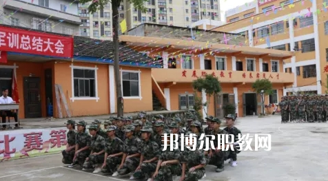 黔東南州工業(yè)學(xué)校2022年學(xué)費、收費多少
