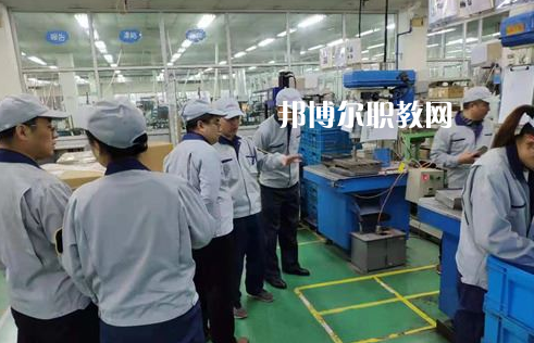 承德科技管理工程學(xué)校2022年報名條件、招生要求、招生對象