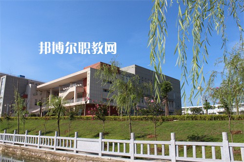 安徽六安技師學(xué)院2022年報名條件、招生要求、招生對象