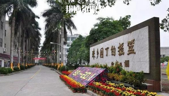 欽州合浦師范學校2022年報名條件、招生要求、招生對象