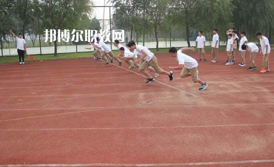 祿豐縣職業(yè)高級(jí)中學(xué)2022年報(bào)名條件、招生要求、招生對(duì)象