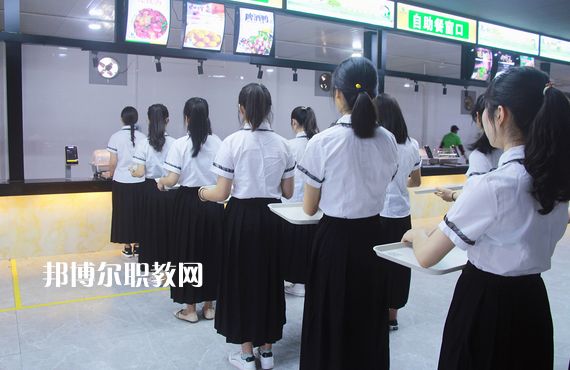 梧州電子科技職業(yè)技術(shù)學校2022年報名條件、招生要求、招生對象