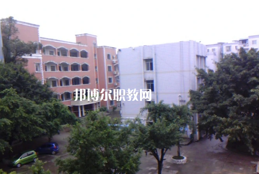 四川省隆昌縣城關(guān)職業(yè)中學2022年報名條件、招生要求、招生對象