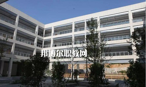 黃山旅游管理學(xué)校2022年報(bào)名條件、招生要求、招生對象