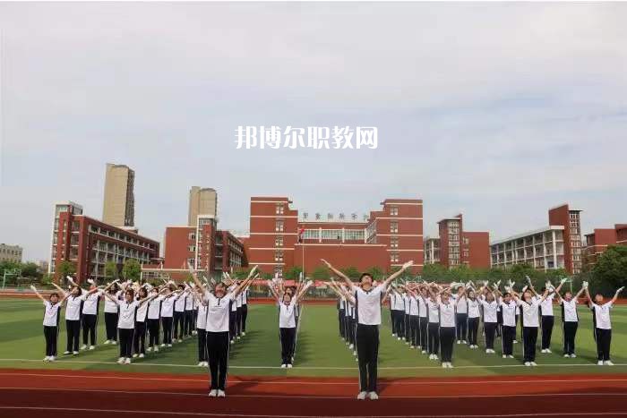 滁州市旅游商貿(mào)學(xué)校2022年報名條件、招生要求、招生對象