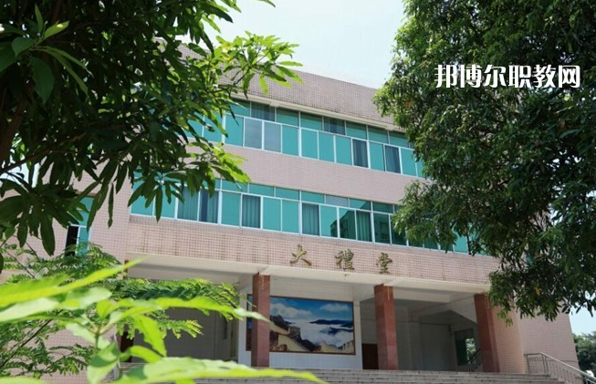 巧家縣職業(yè)高級中學(xué)2022年學(xué)費(fèi)、收費(fèi)多少