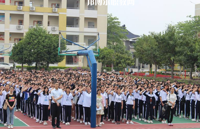 揭陽衛(wèi)生學(xué)校2022年報(bào)名條件、招生要求、招生對象