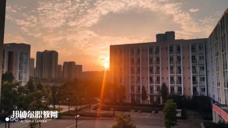 眉山信息工程中等職業(yè)技術(shù)學(xué)校2022年報(bào)名條件、招生要求、招生對象