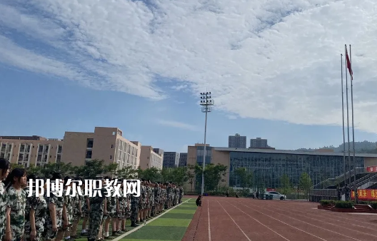 曲靖麒麟職業(yè)技術(shù)學(xué)校2022年報(bào)名條件、招生要求、招生對(duì)象