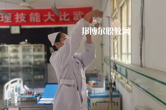 臺(tái)州護(hù)士學(xué)校2022年報(bào)名條件、招生要求、招生對(duì)象