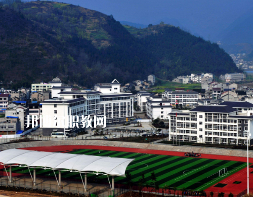 重慶巫溪職業(yè)教育中心2022年報名條件、招生要求、招生對象