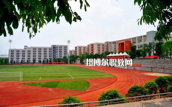 重慶建峰工業(yè)集團有限公司技工學校2022年報名條件、招生要求、招生對象